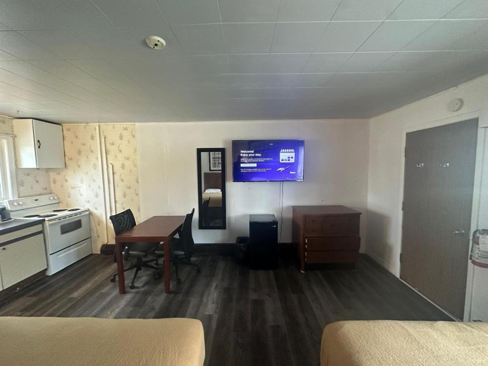 Pine Ridge Motel Timmins Extérieur photo