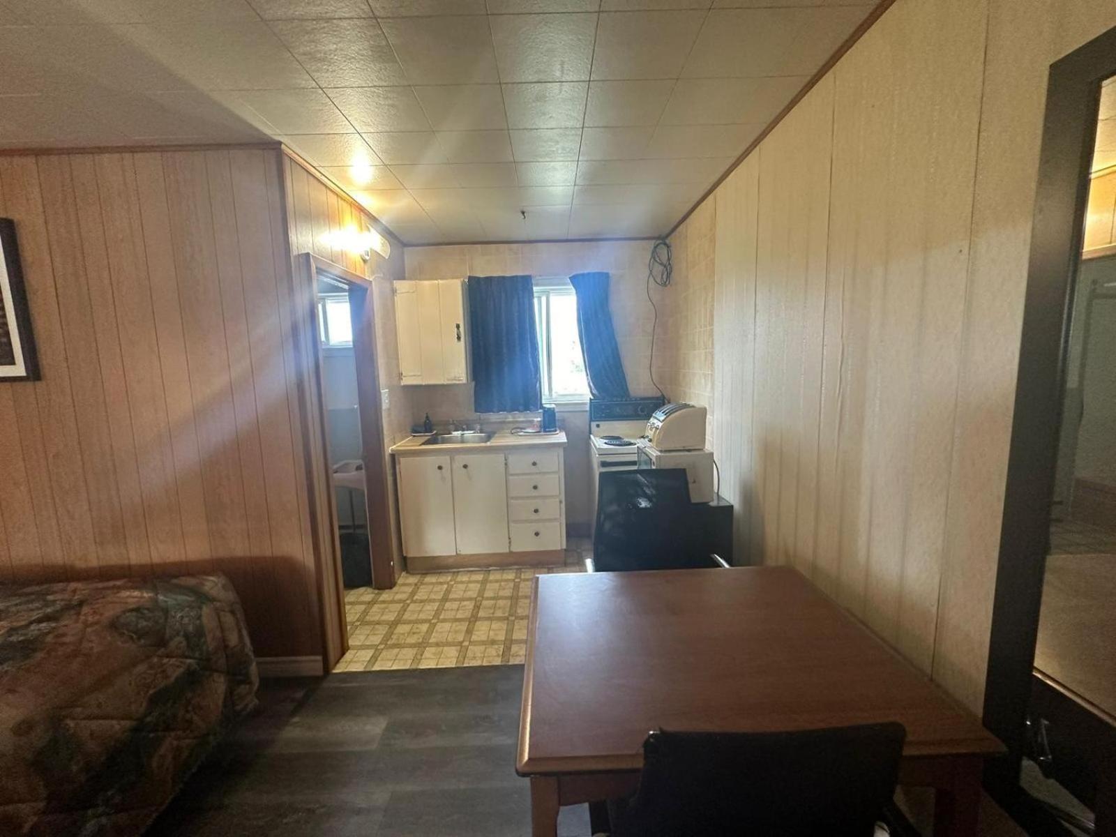 Pine Ridge Motel Timmins Extérieur photo
