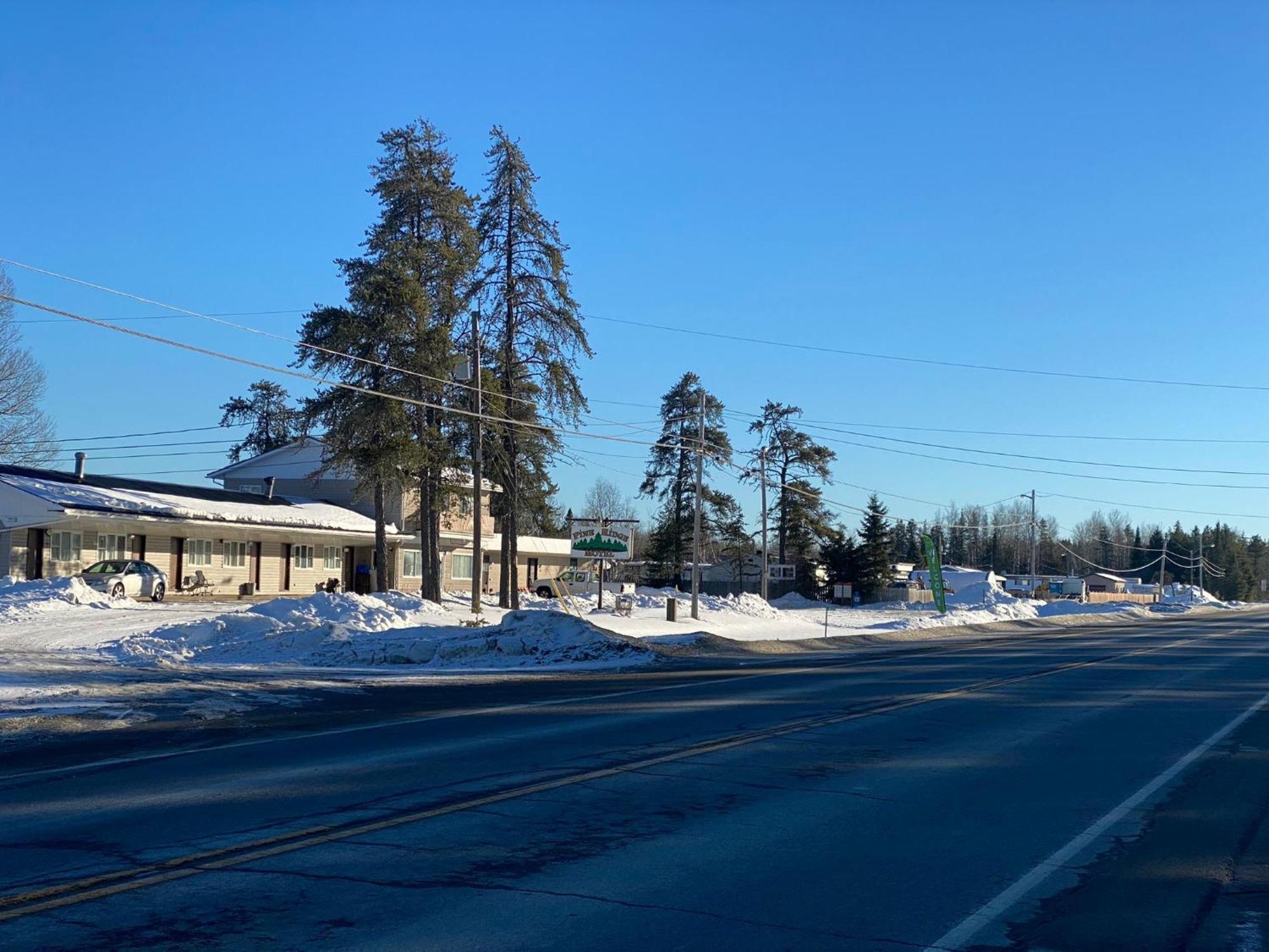 Pine Ridge Motel Timmins Extérieur photo